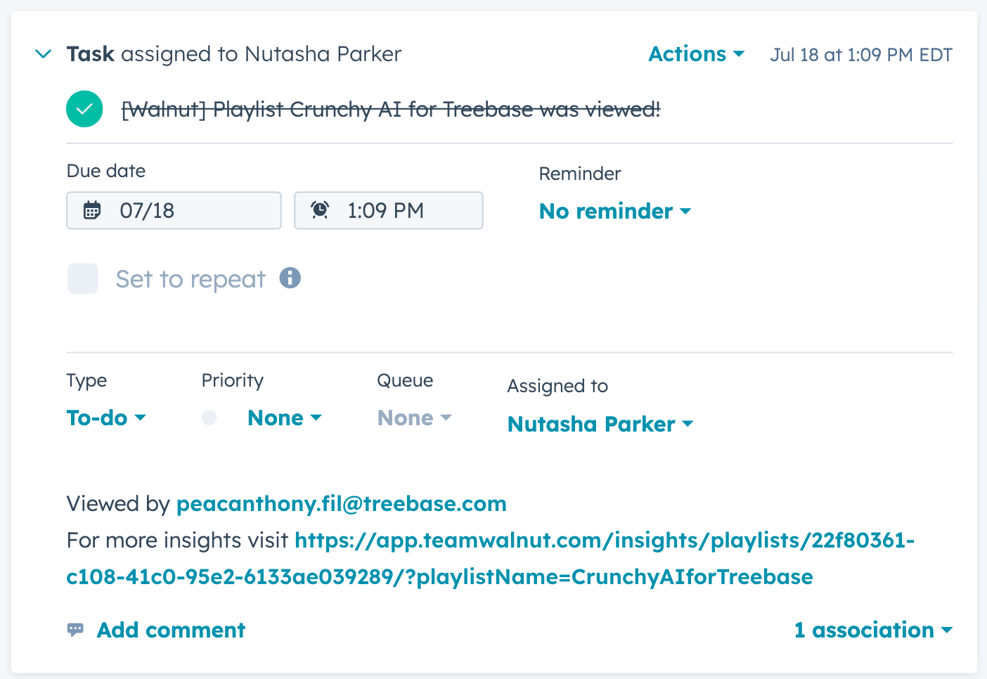 HubSpot showing Walnut playlist views within Deal timeline